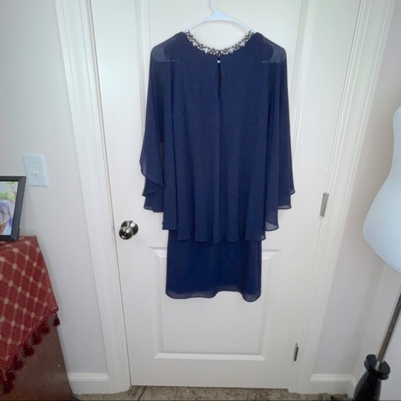 Vince Camuto Chiffon Cape Back Shift Dress NAVY 2 - Picture 6 of 17